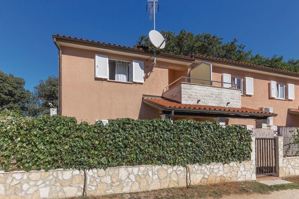 Nice Home in Pula With Wifi and 1 Bedrooms