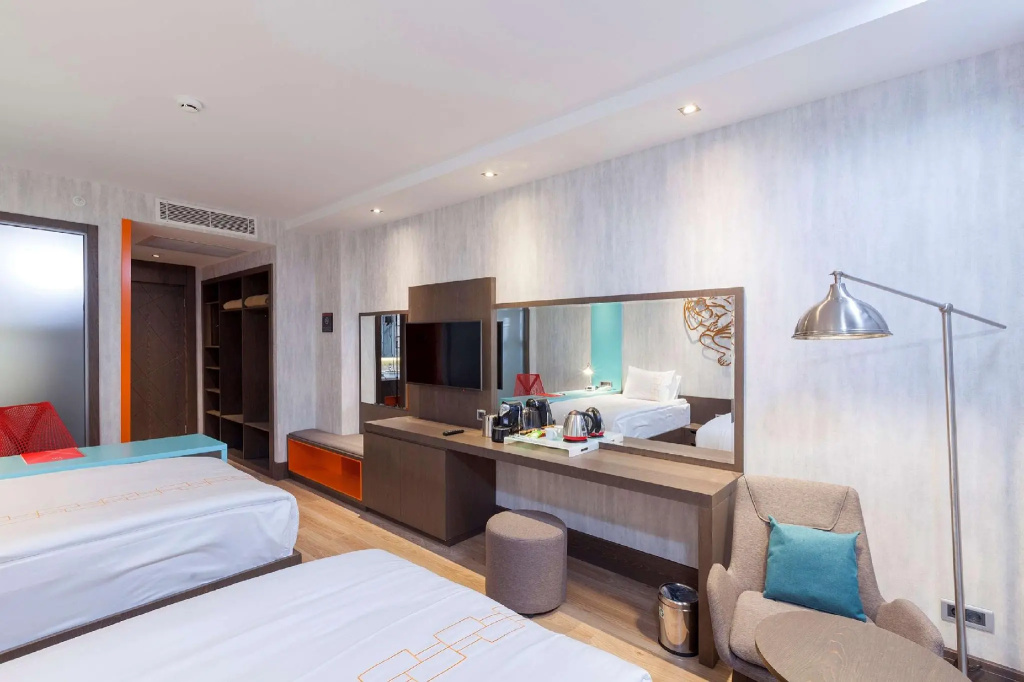 Double Suite (twin beds)