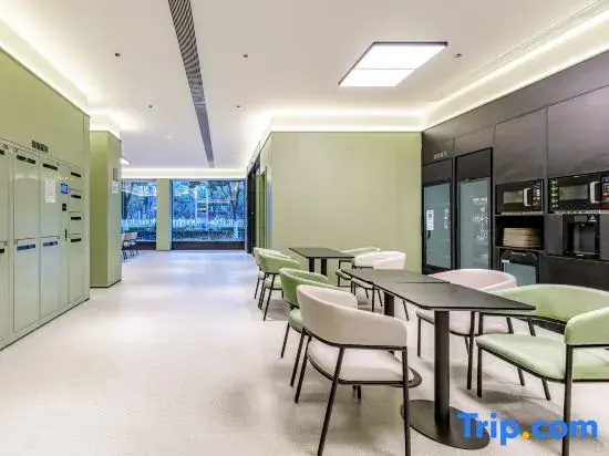 Hi Inn (Kunming Chuanjin Road Subway Station)