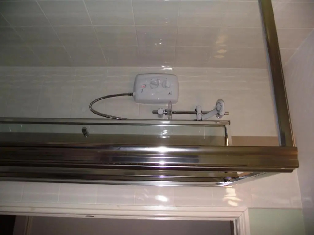 Standard Double Basement room (twin beds)