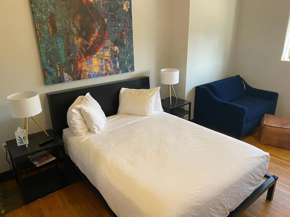 Premier room