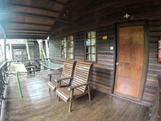 Bilit Rainforest Lodge