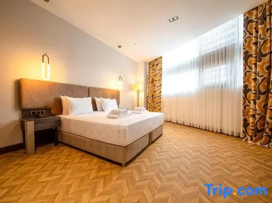 Standard room with city view