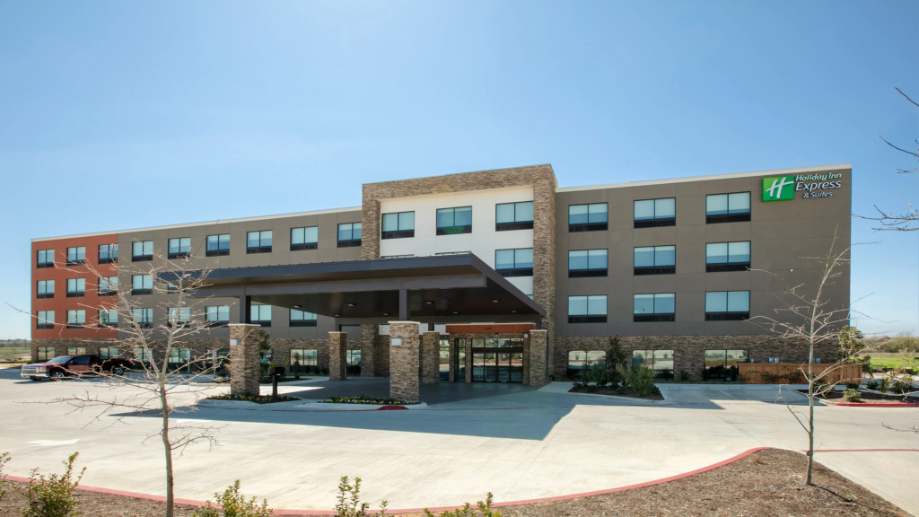 Holiday Inn Express & Suites Fort Worth North - Northlake by IHG