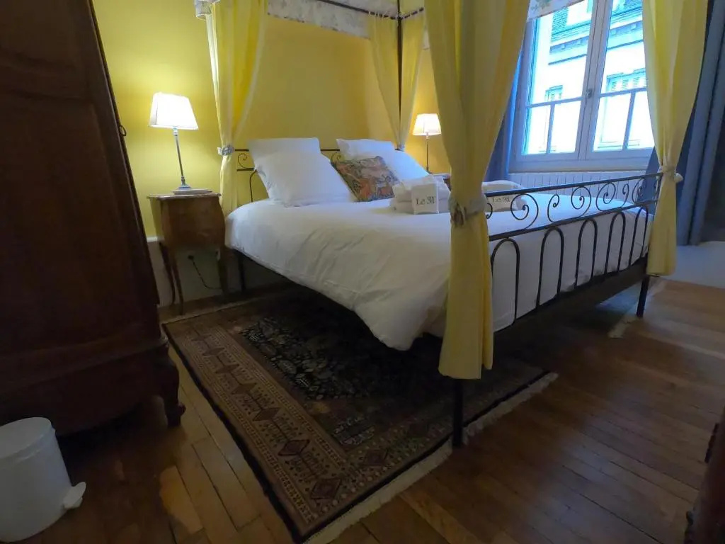 Standard Double room (full double bed)