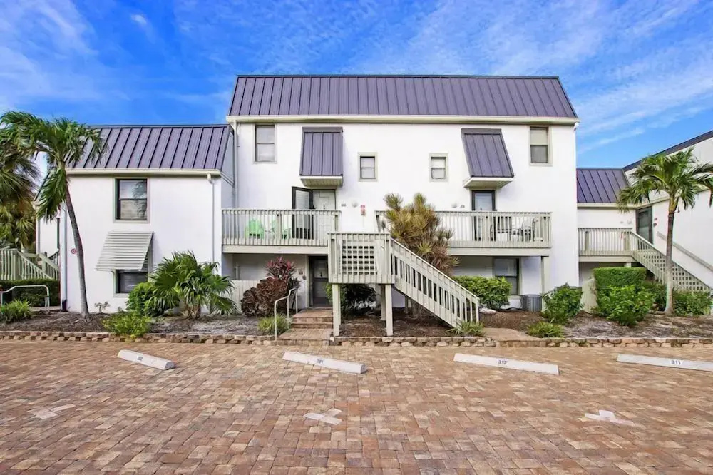 Mariner Pointe 323