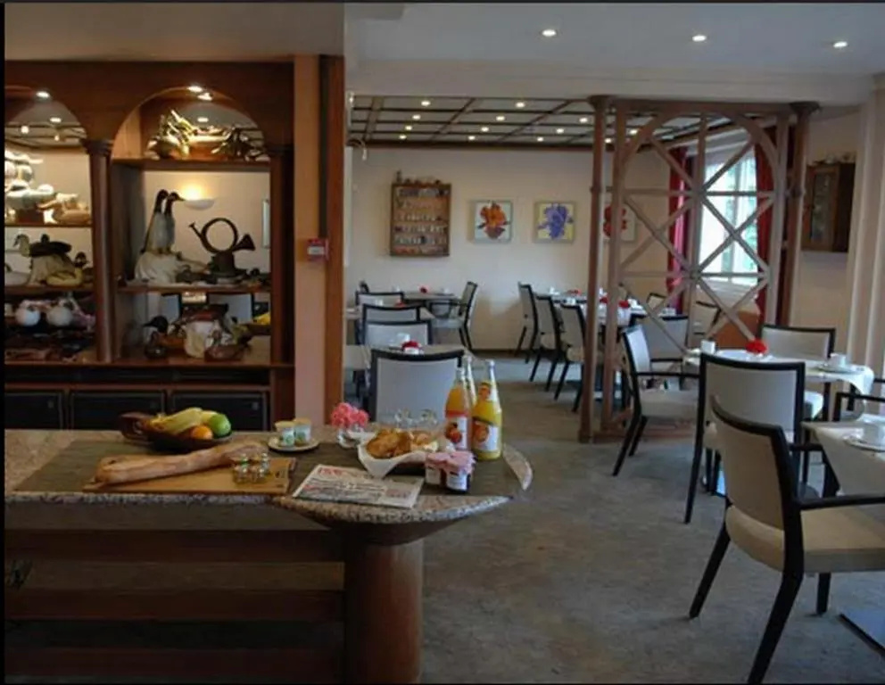 Hôtel Les Remparts - Général
