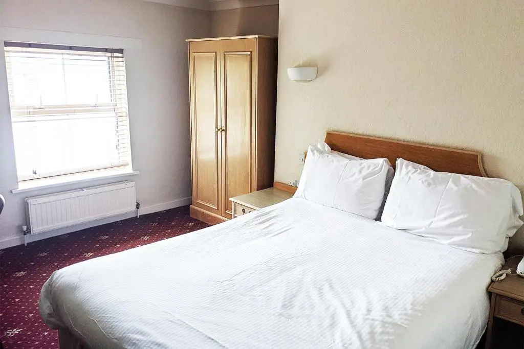 Economy room