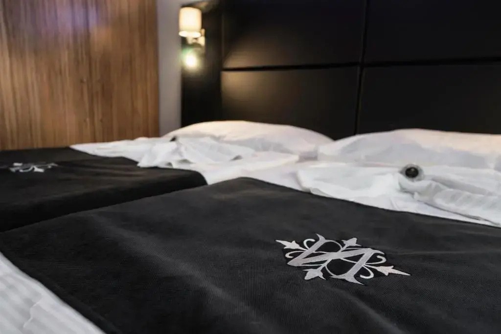 Superior Double room (full double bed)