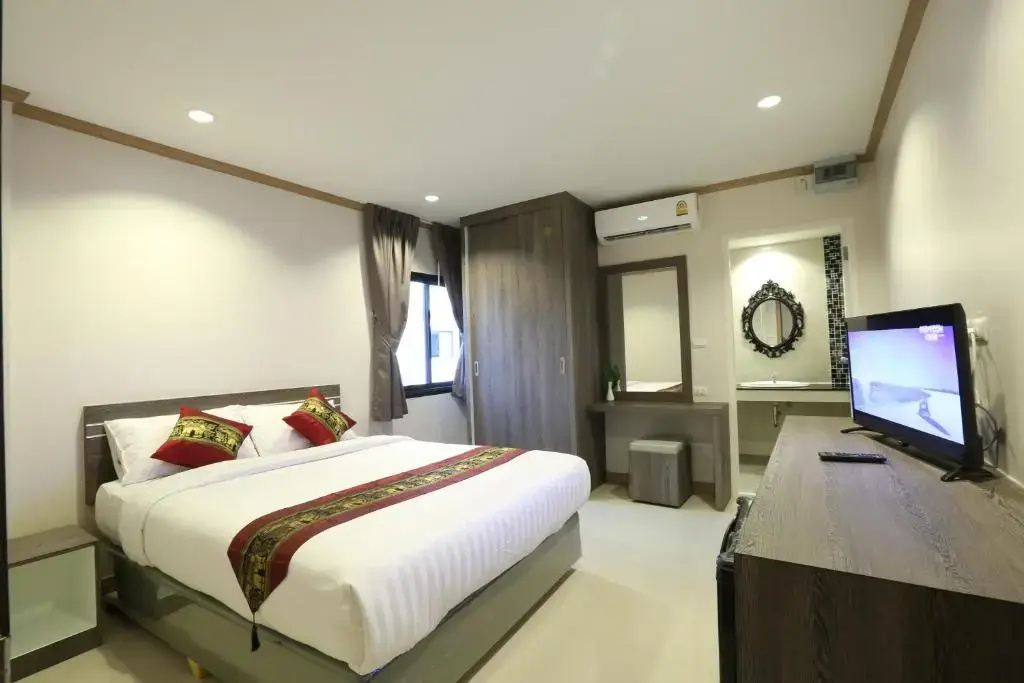 Standard Double room (full double bed)