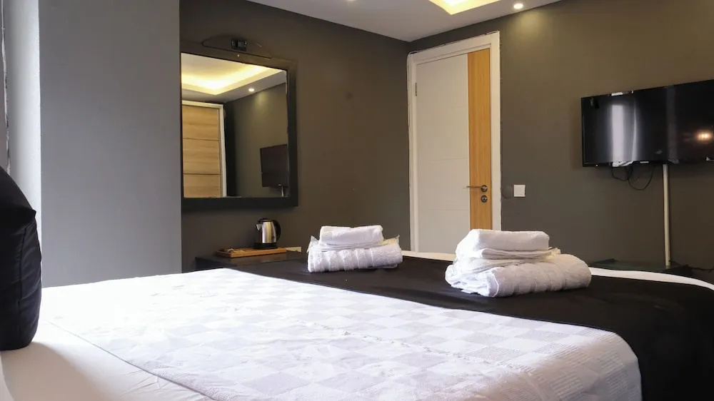 Classic room with pool view