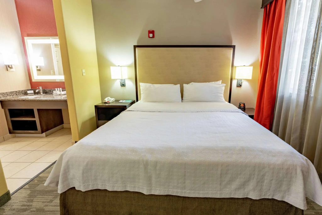 Double Suite (full double bed)