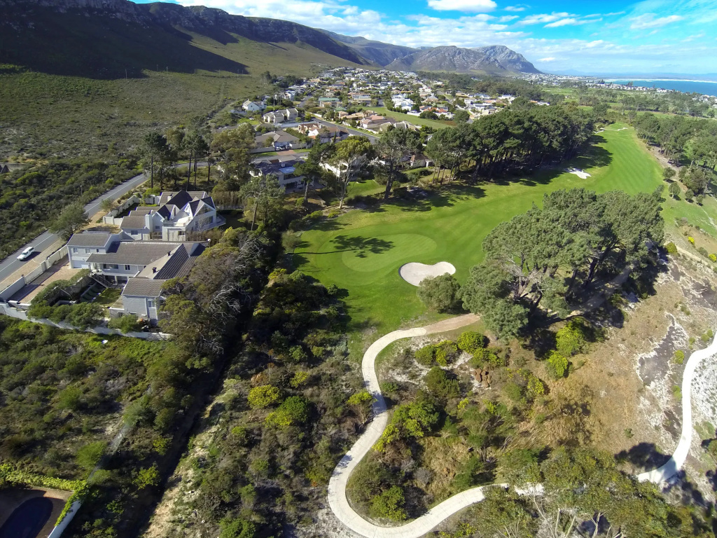 Hermanus Lodge on the Green