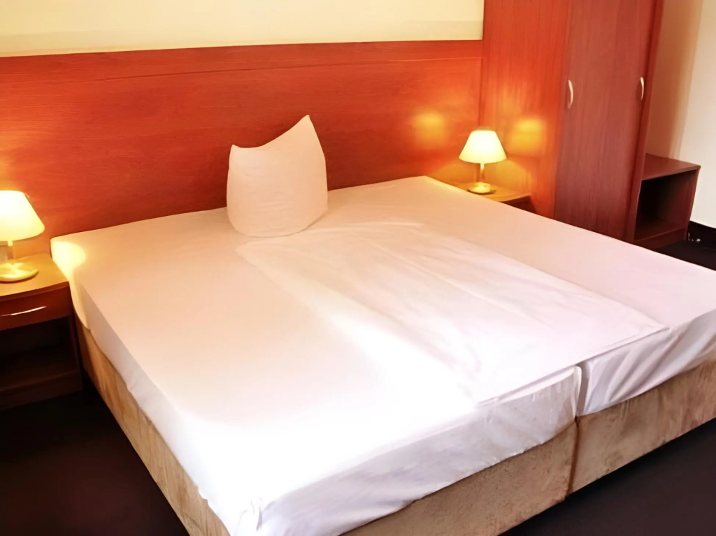 Отель Astrid Hotel am Kurfürstendamm в Берлине
