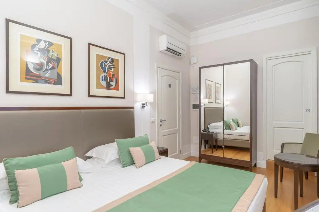Superior Double room (full double bed)