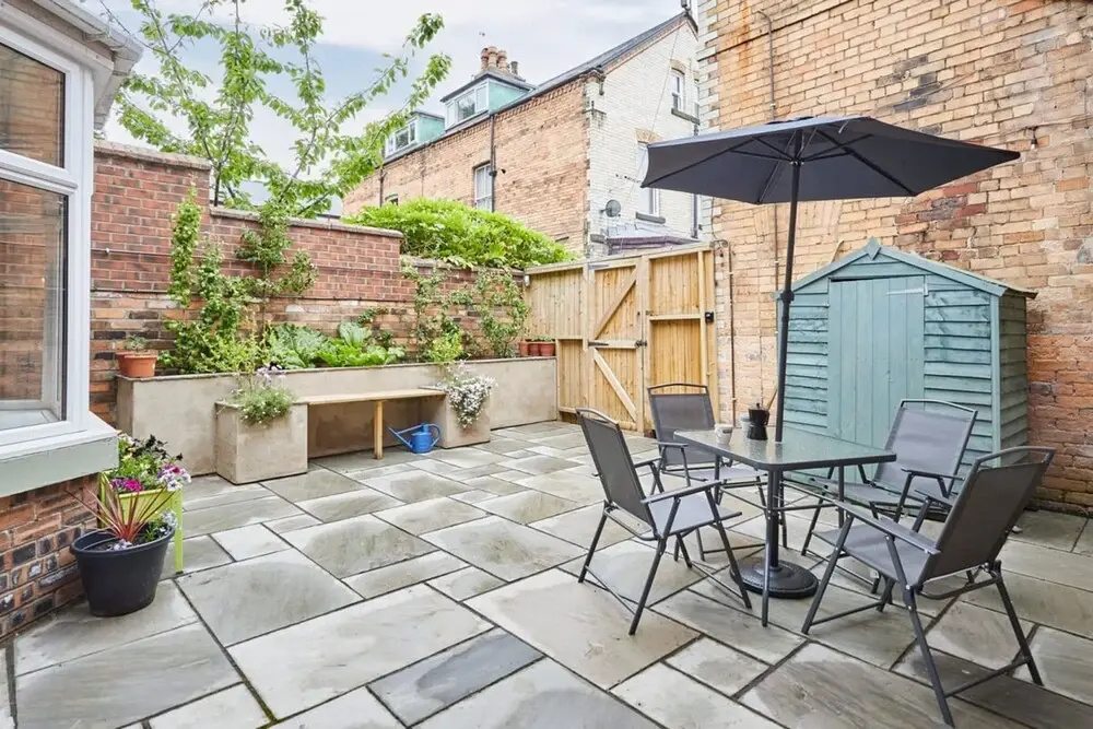 Host Stay The Courtyard at No 47