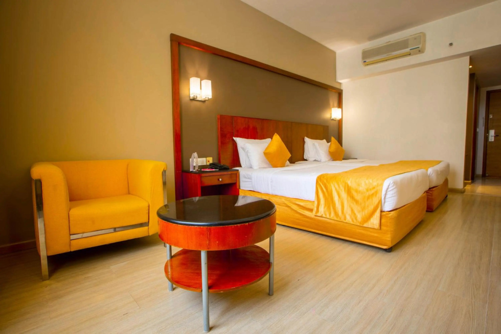 Featherlite Evoma Hotel — 5