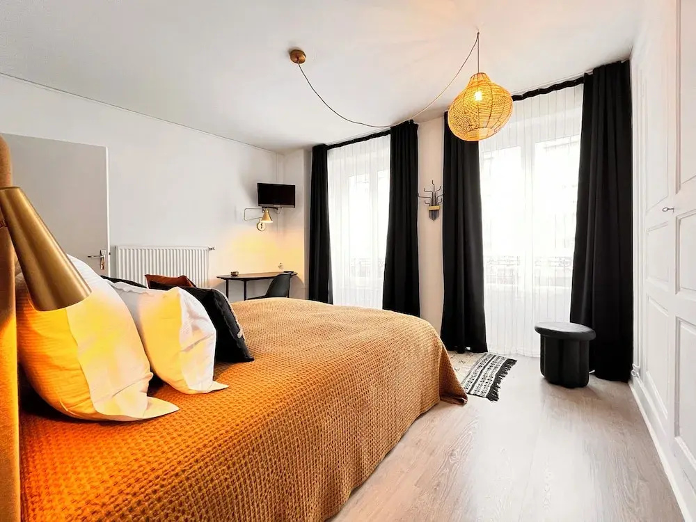 Comfort room