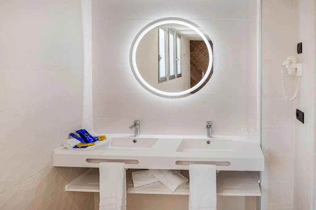 Benidorm Centre Hotel - Only adults - Chambres