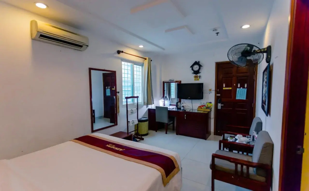 A25 Hotel 14 Luong Huu Khanh