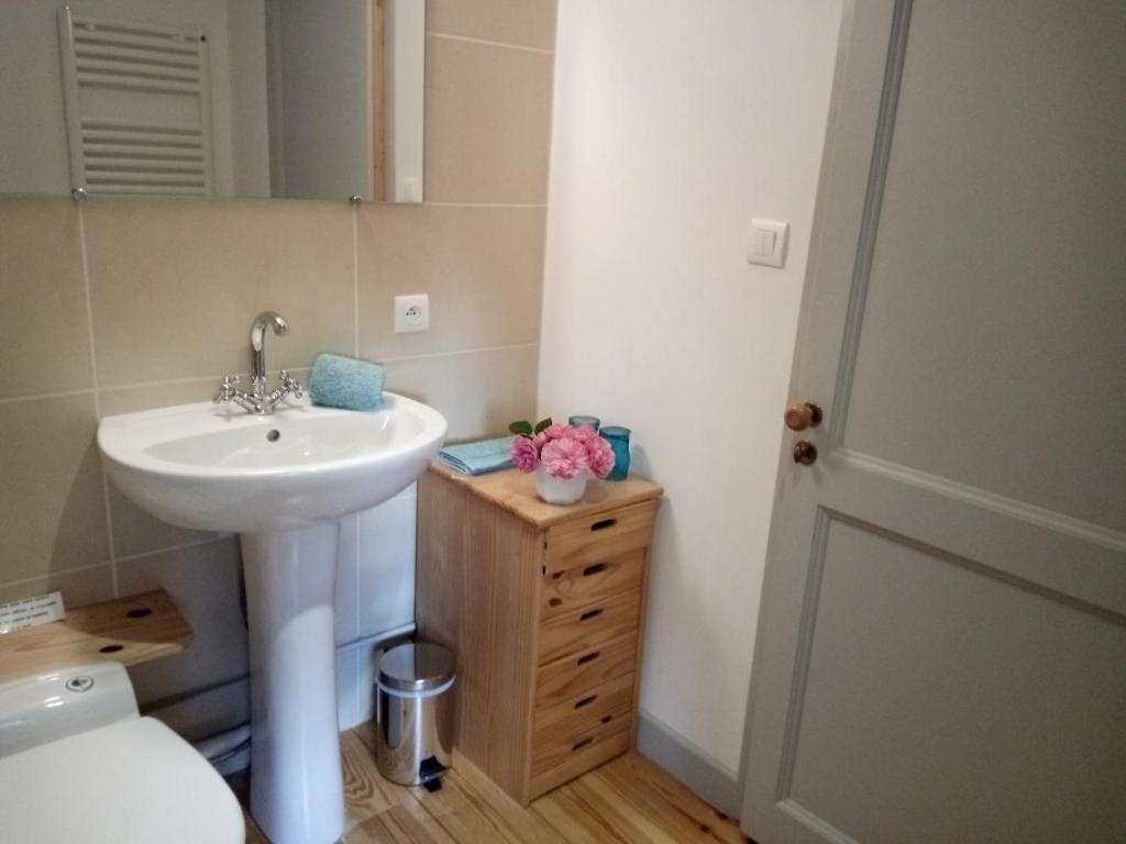 Standard Double room with garden view (full double bed)