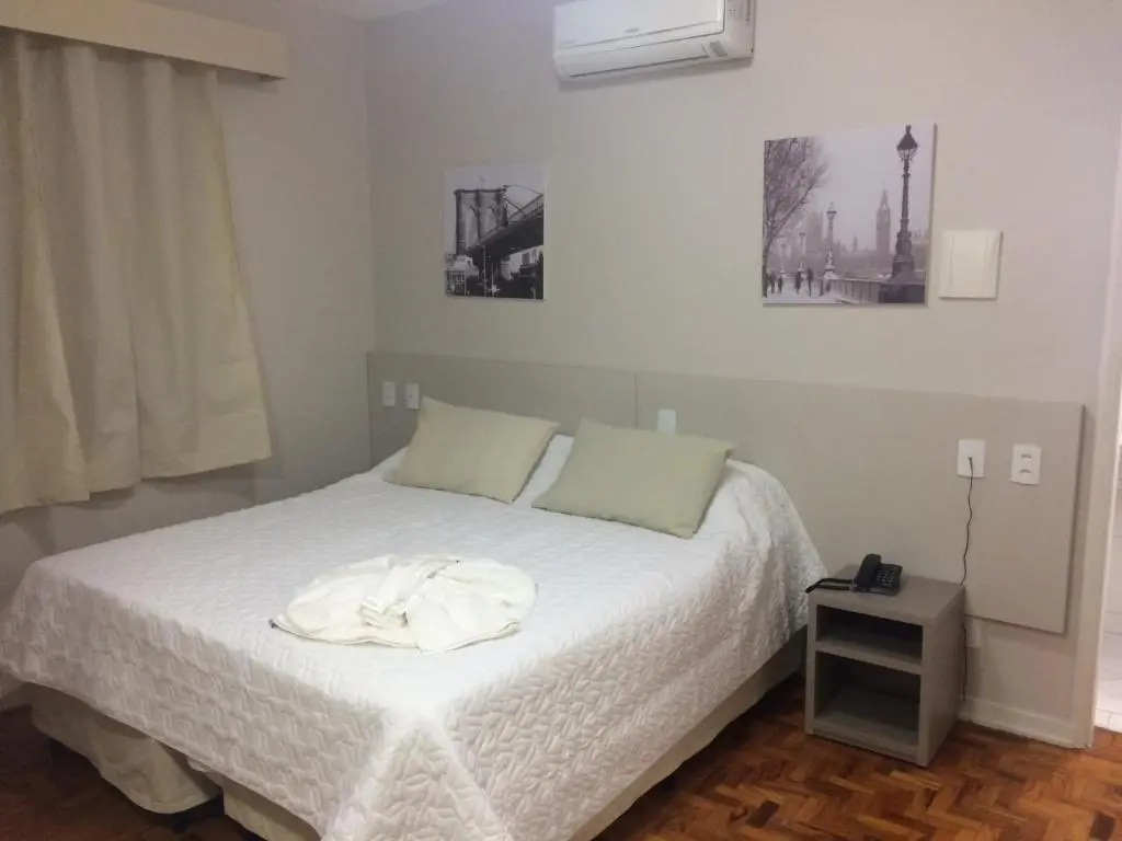 Deluxe Double room (full double bed)