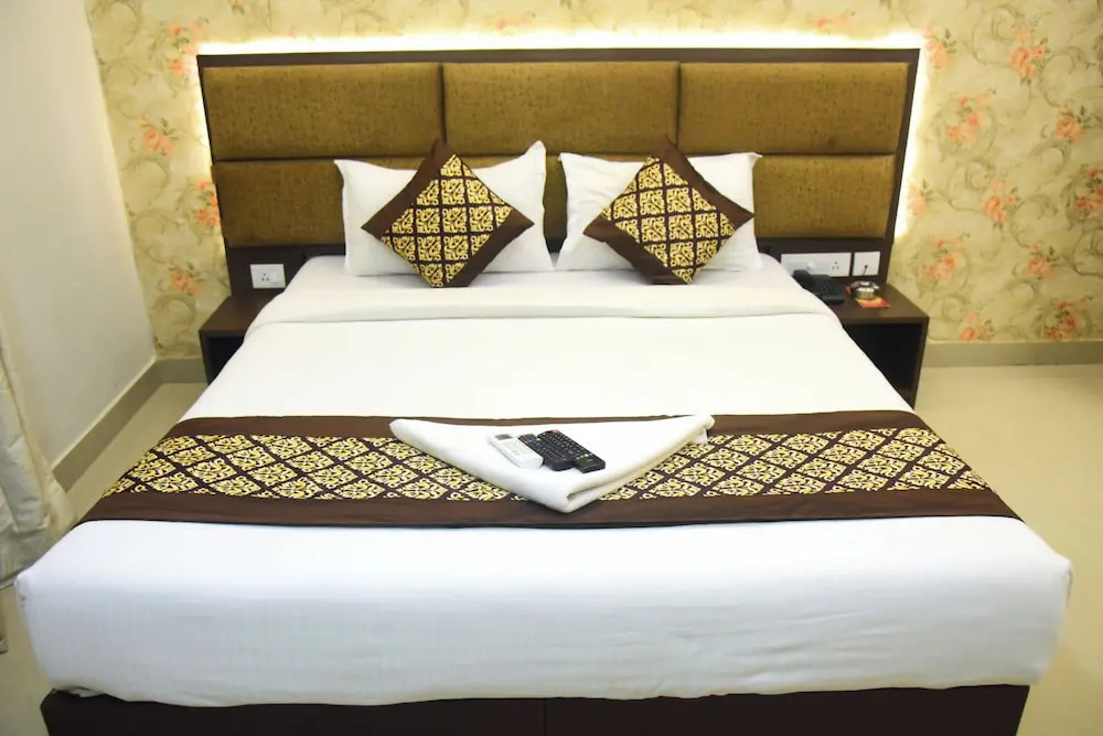 Executive Double room (full double bed)