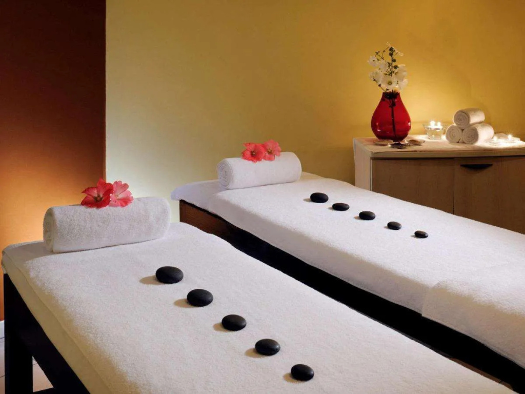 Отель Naama Bay Promenade Beach Resort в Шарм-эш-Шейхе