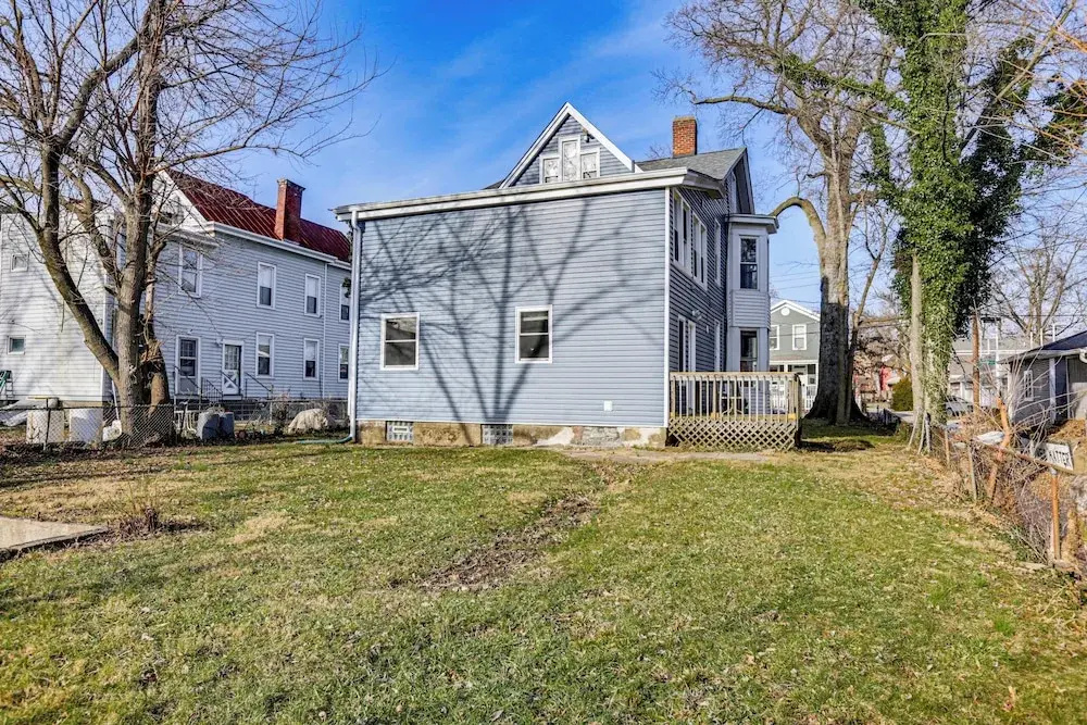 6 Mi to Dtwn Cincinnati: Dog-friendly Apt w/ Yard