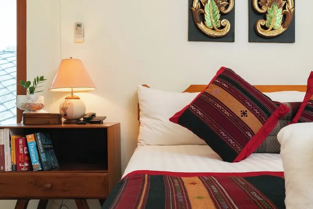 Deluxe Double room (full double bed)