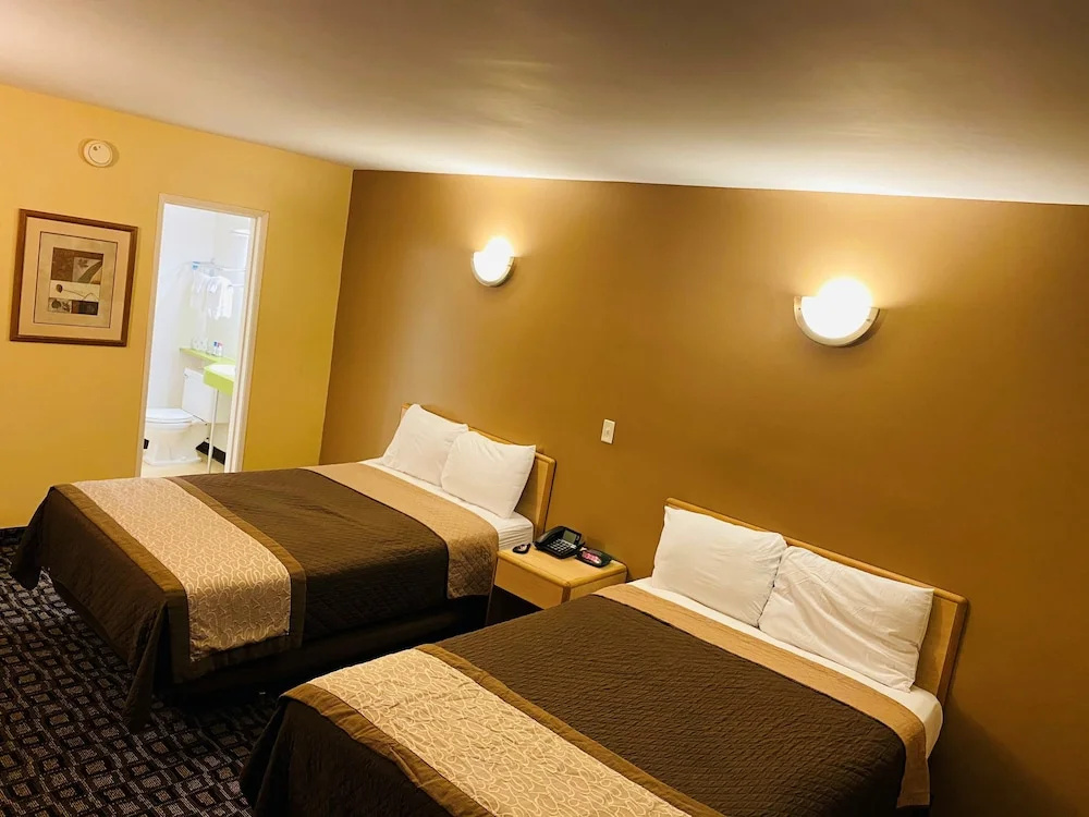 Deluxe Suite with balcony