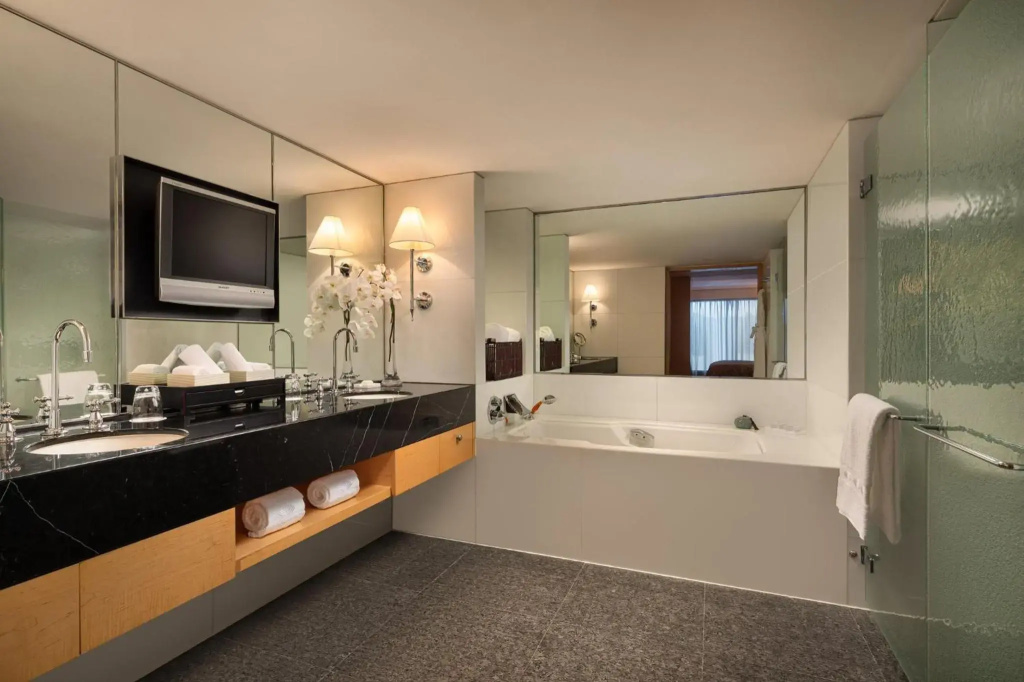 Mandarin Oriental, Hong Kong - Général