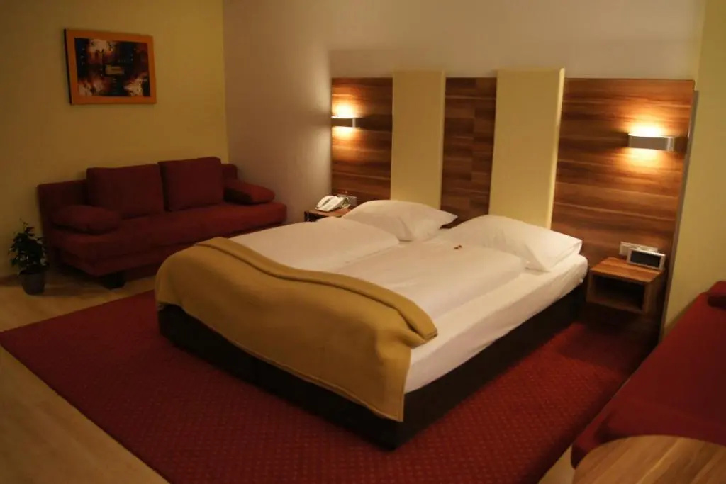 Comfort Triple room