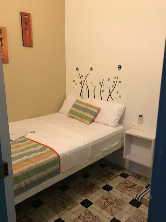 Economy room