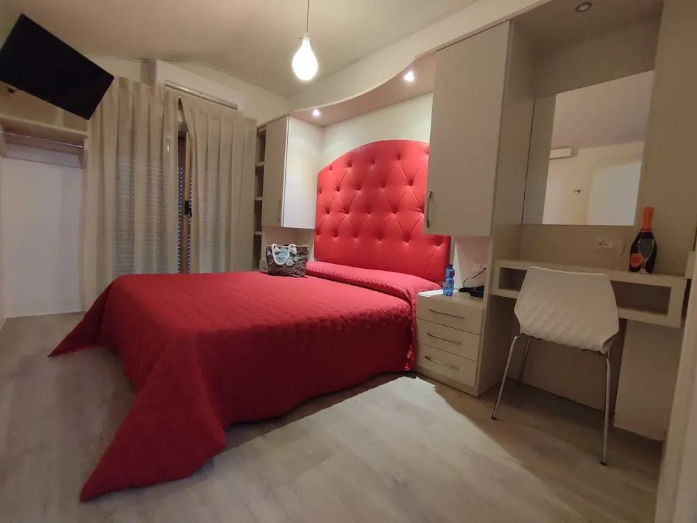 Superior Double room (full double bed)