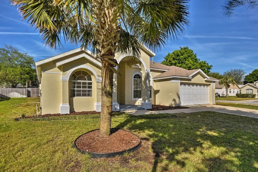 Cozy Nook Villa w/ Pool: 10 Mi to Park Entrance!