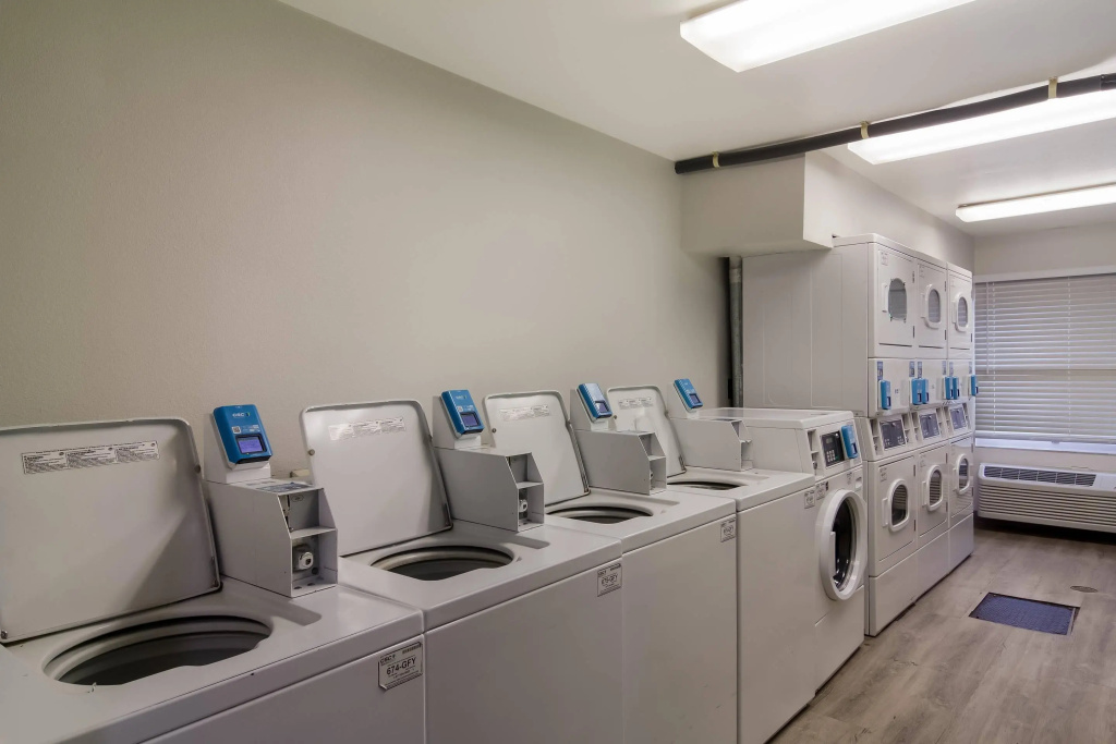 WoodSpring Suites Jacksonville East 295 Cruise Port — 3