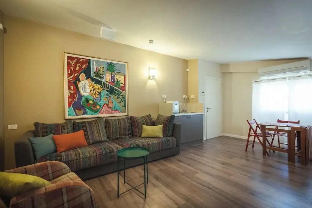 Deluxe Suite