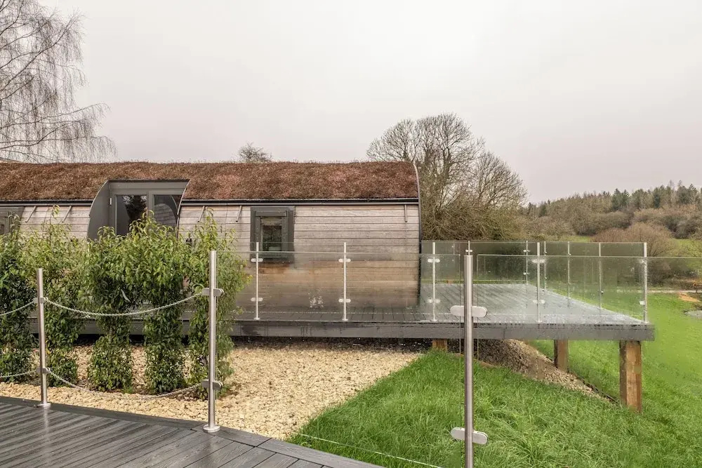 Unique 1 BD Eco-Retreat in Old Chalford