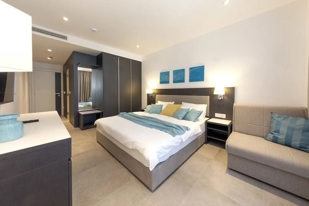 Superior room