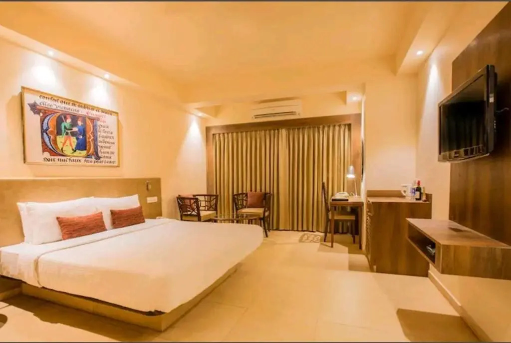 Deluxe Double room (full double bed)