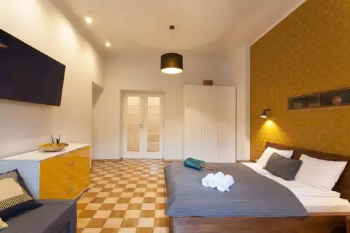 Honey Time Apartment