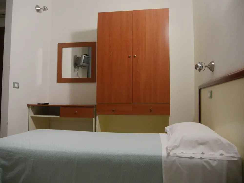 Standard Double room with balcony (full double bed)