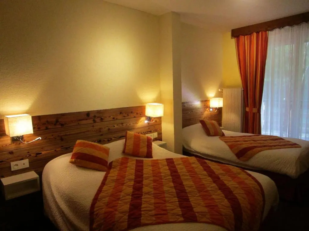 Standard Triple room with balcony