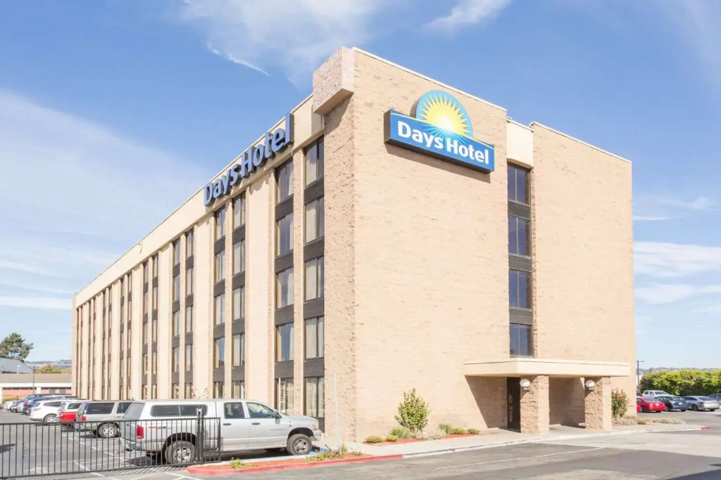 Days Hotel by Wyndham Oakland Airport-Coliseum