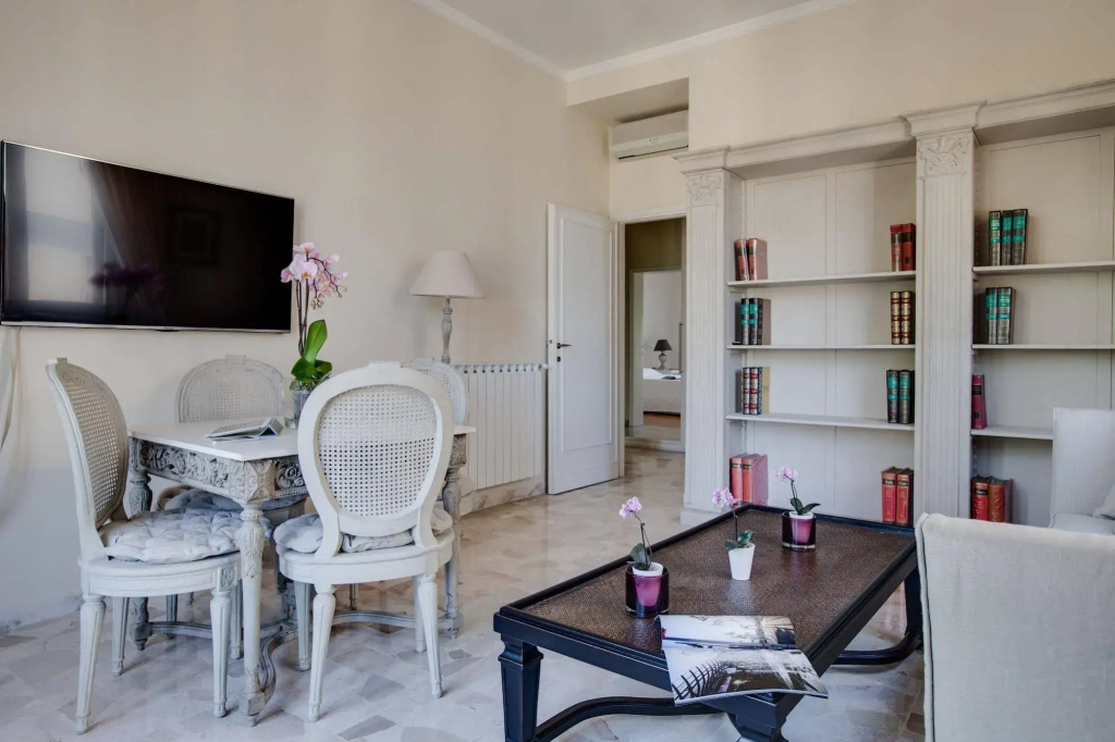 Kometa Suites & Apartments