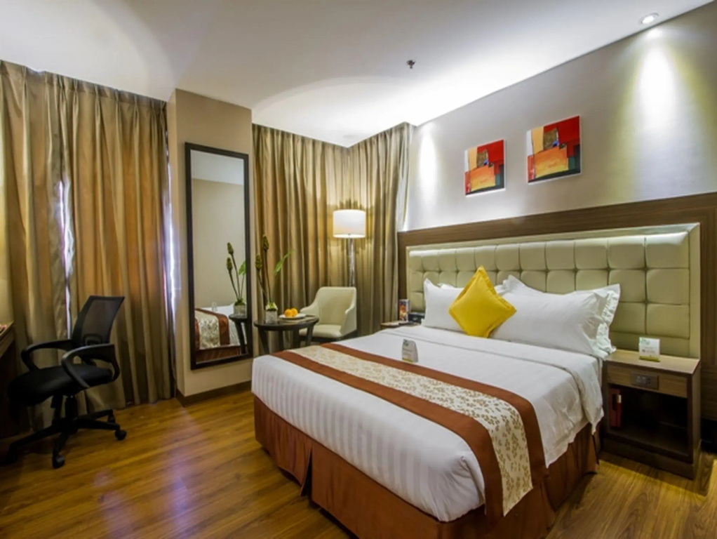 Deluxe Double room (full double bed)