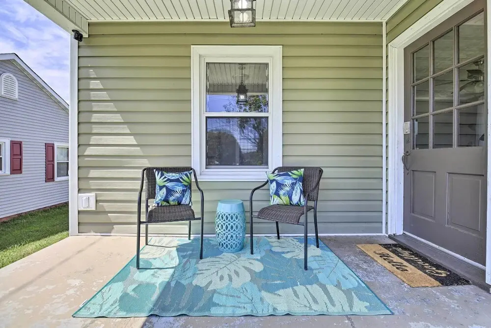 Cozy Cottage Near Dtwn Dining, Walk to Casino