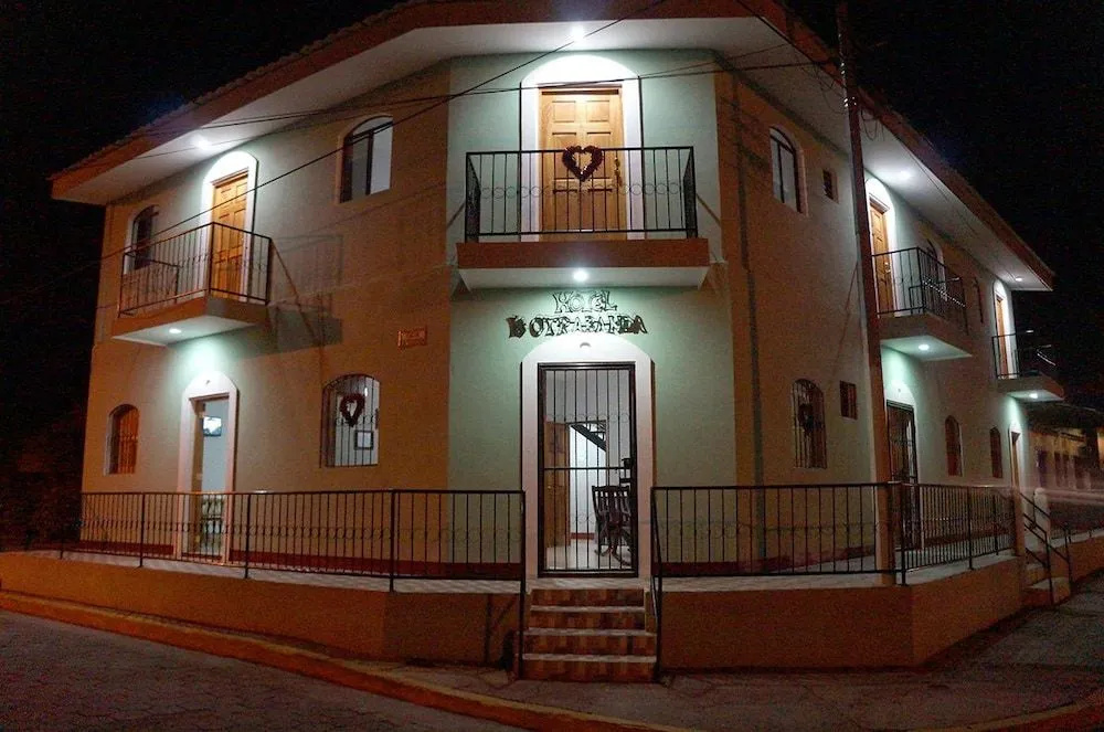 Hotel La Otra Banda