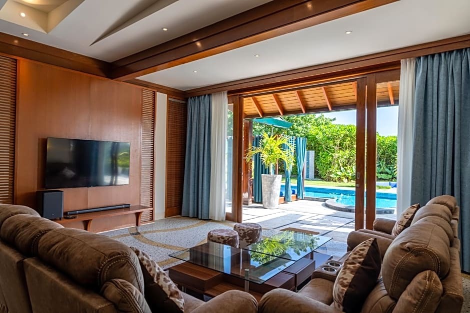Furaveri Island Resort & Spa